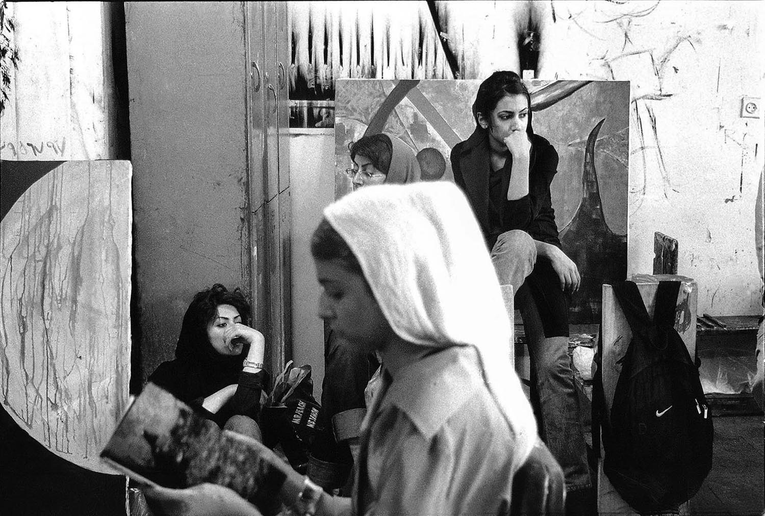 mahsa khalili photography,toronto documentary photographer,class,fine art photographers,female art students in Iran,iranian